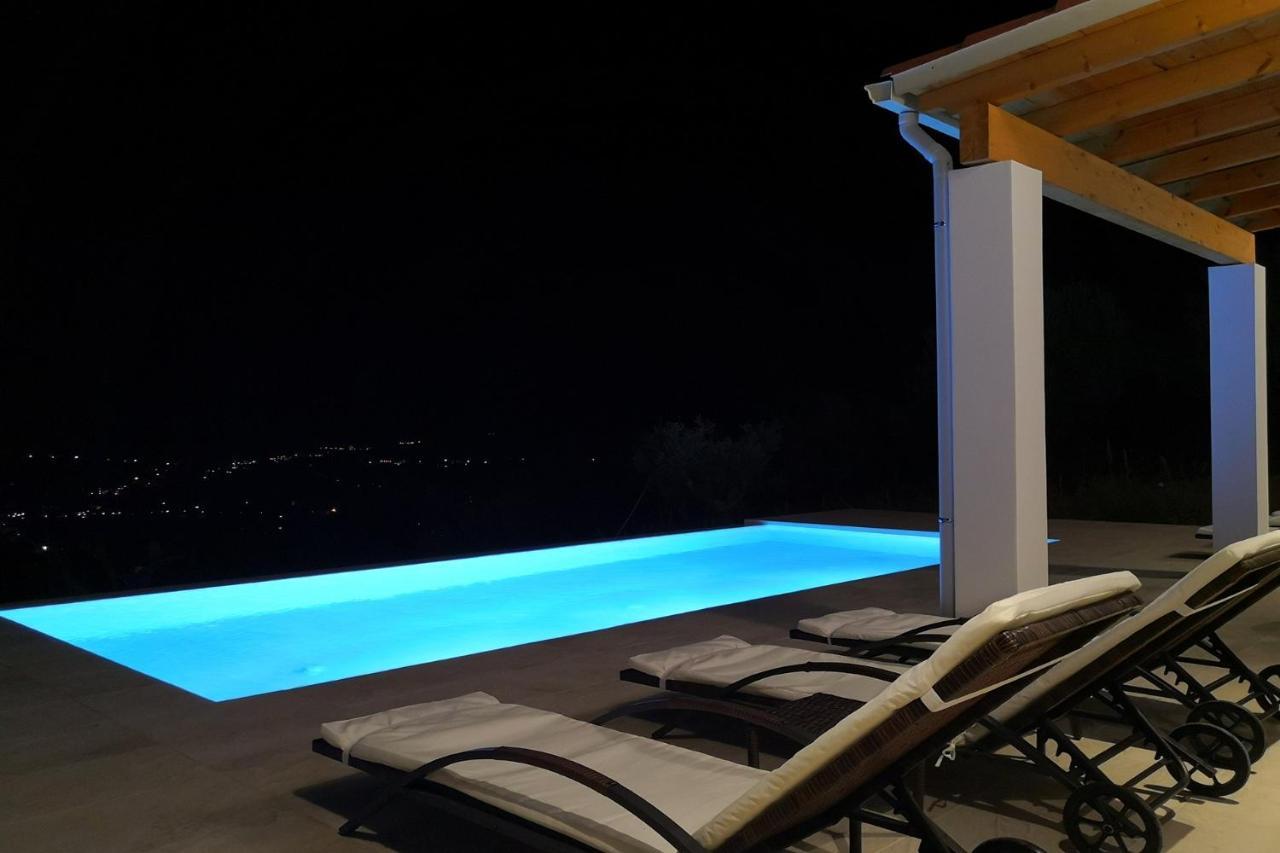 Afión Sunset Sea View Villa 8 מראה חיצוני תמונה